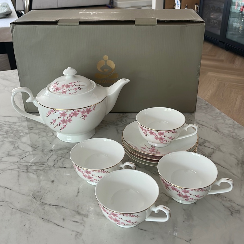 Teavana Sakura Petals Cherry Blossom Tea Set